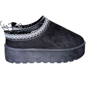 Olivia & Kate New York Stormy Black Platform Slippers Faux Fur Lined Size 10 NEW